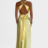 Robe Élégante Dolores avec Taille Tordue et Décolleté en V