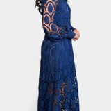 Robe Midi Jovie en Dentelle Brodée avec Col Montant