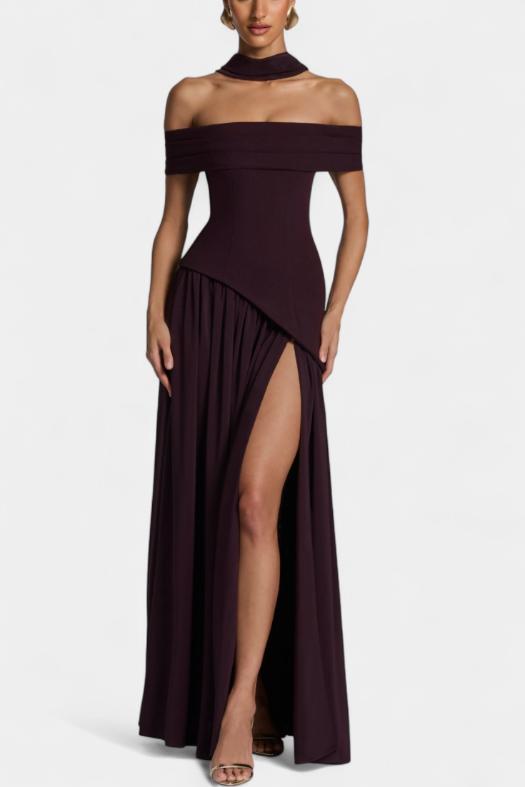 Robe Maxi Off Shoulder en Chiffon Celaena avec Fente Latérale