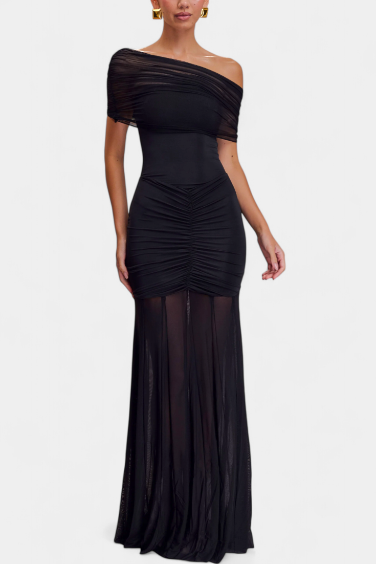 Robe Maxi Alodia avec Épaules et Cape en Maille